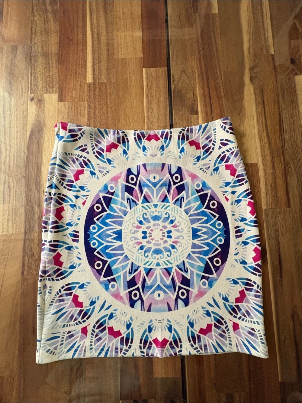 NWT Sz 8 E-Lady Vibrant Blue & Purple Mandala Print Mini Pencil Bodycon Skirt